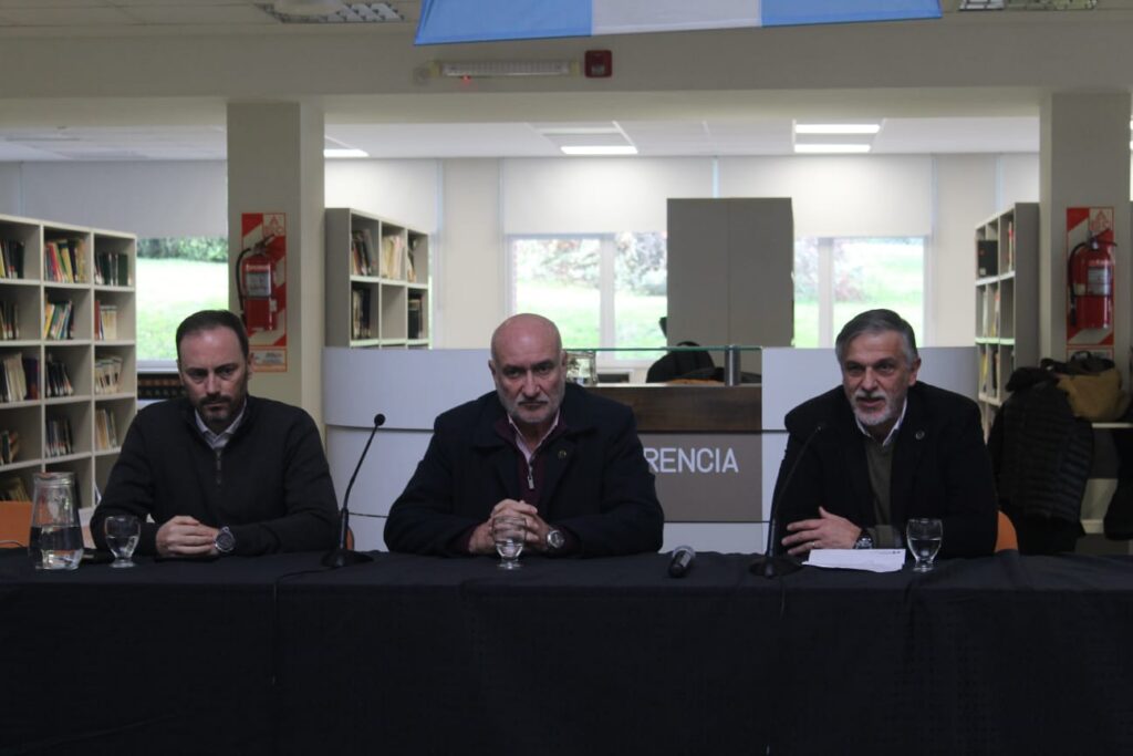 Galería de Fotos Encuentro UNICEN + Futuro 2026
